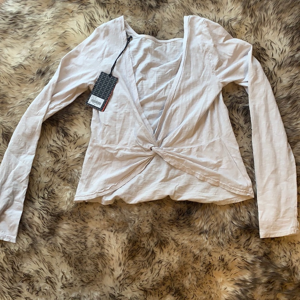 NEW Vimmia long sleeve top